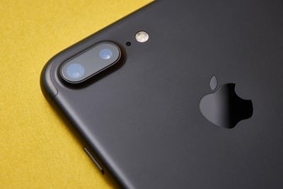 黑色iPhone 7 Plus